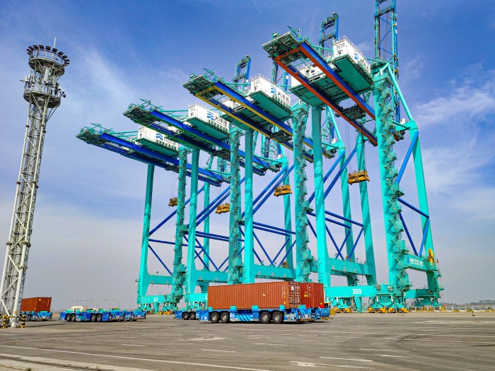 百台集群，百万箱量！徐工AGV打造智慧港口“中国标杆”