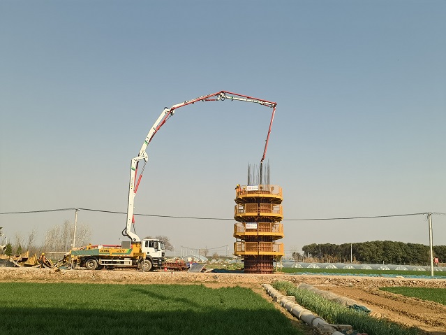 高效浇筑获好评！徐工HB37V泵车助力焦平铁路建设 